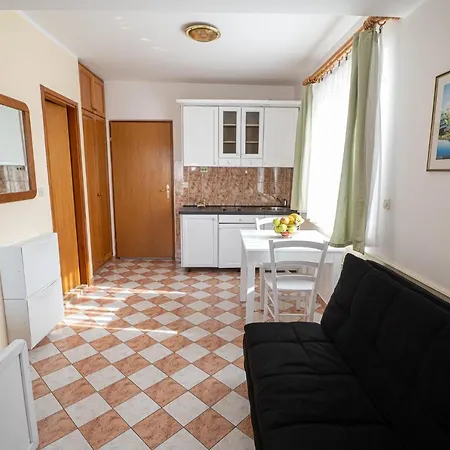 Apartment Marin No1. *